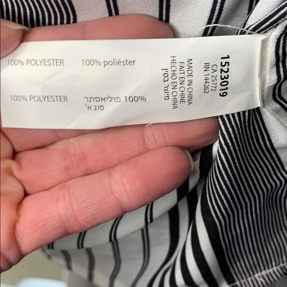 Black Tape - Reversible Tank - Picture 5 of 6